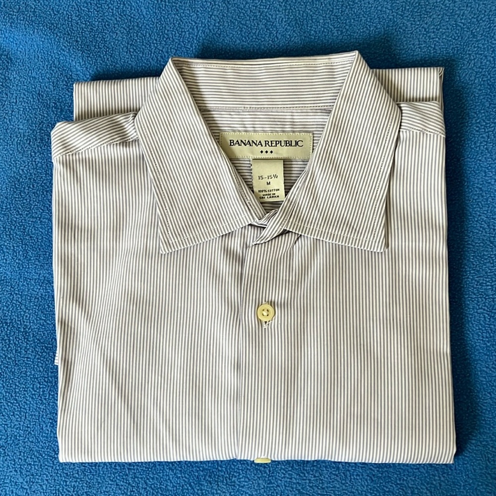 NWOT men dress shirt from banana republic